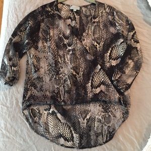 Silky High Low Cropped Snake Top